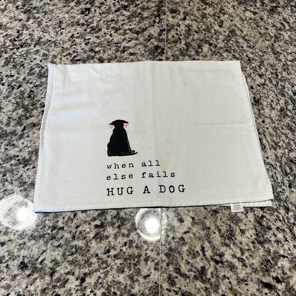 Mud Pie Hug a Dog Kitchen Towel - Picture 2 of 5